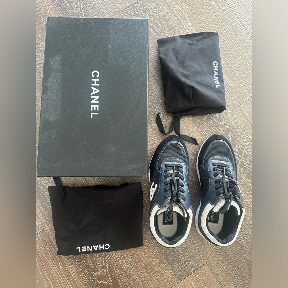 Chanel sneakers size 38
